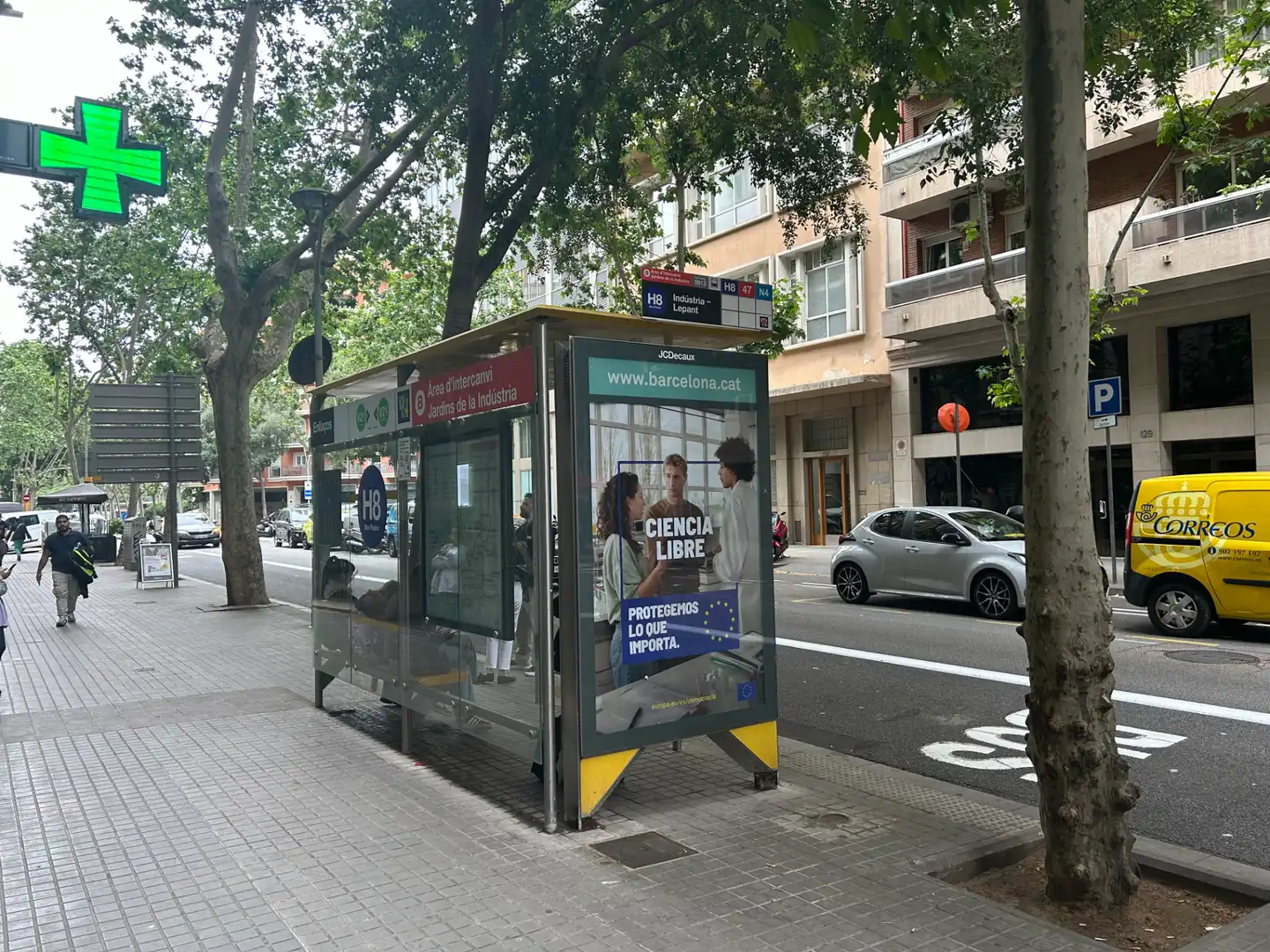 Vista exterior de Piso en venta en Barcelona con Aire acondicionado, Calefacción y Parquet