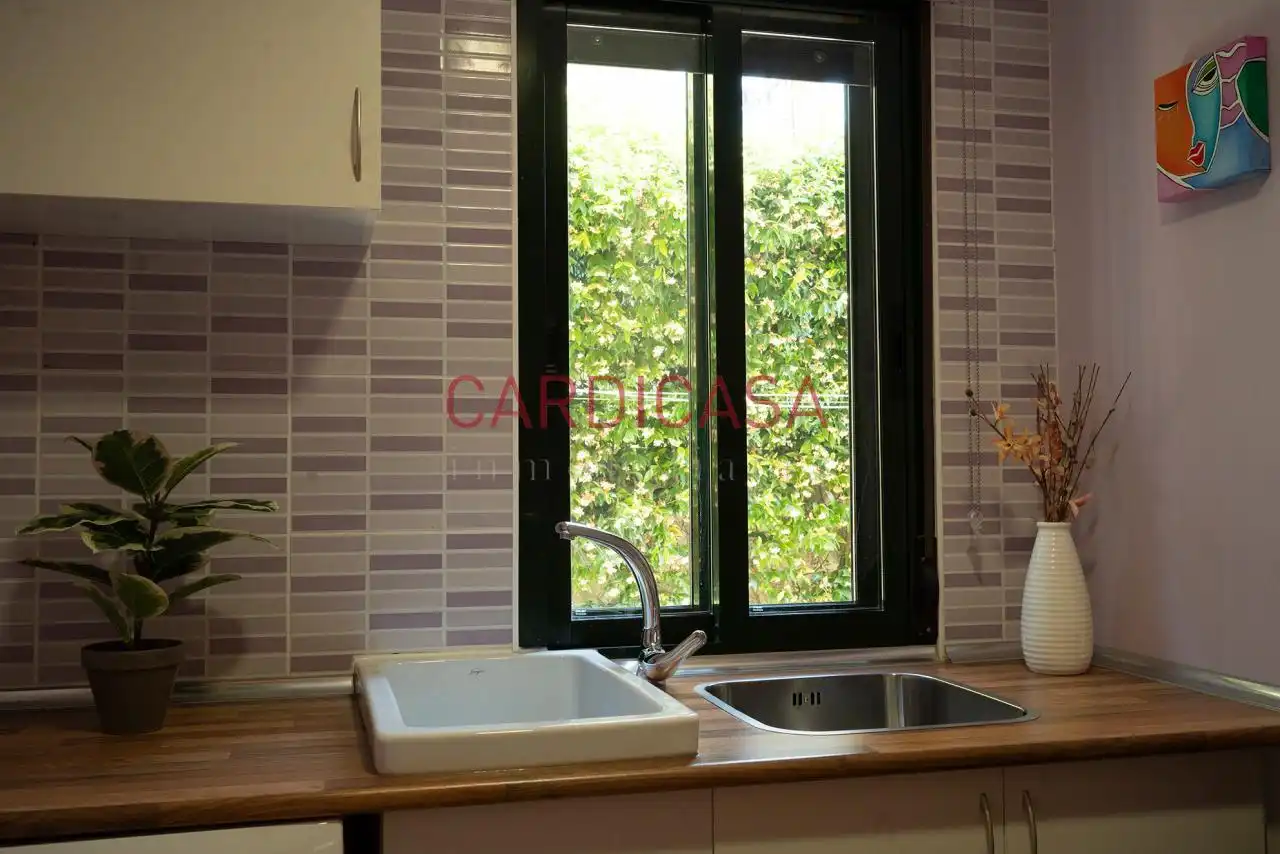 Cuina de Casa o xalet en venda en Mos amb Calefacció, Jardí privat i Terrassa