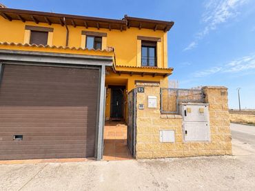 Maison mitoyenne à vendre à Garcillán