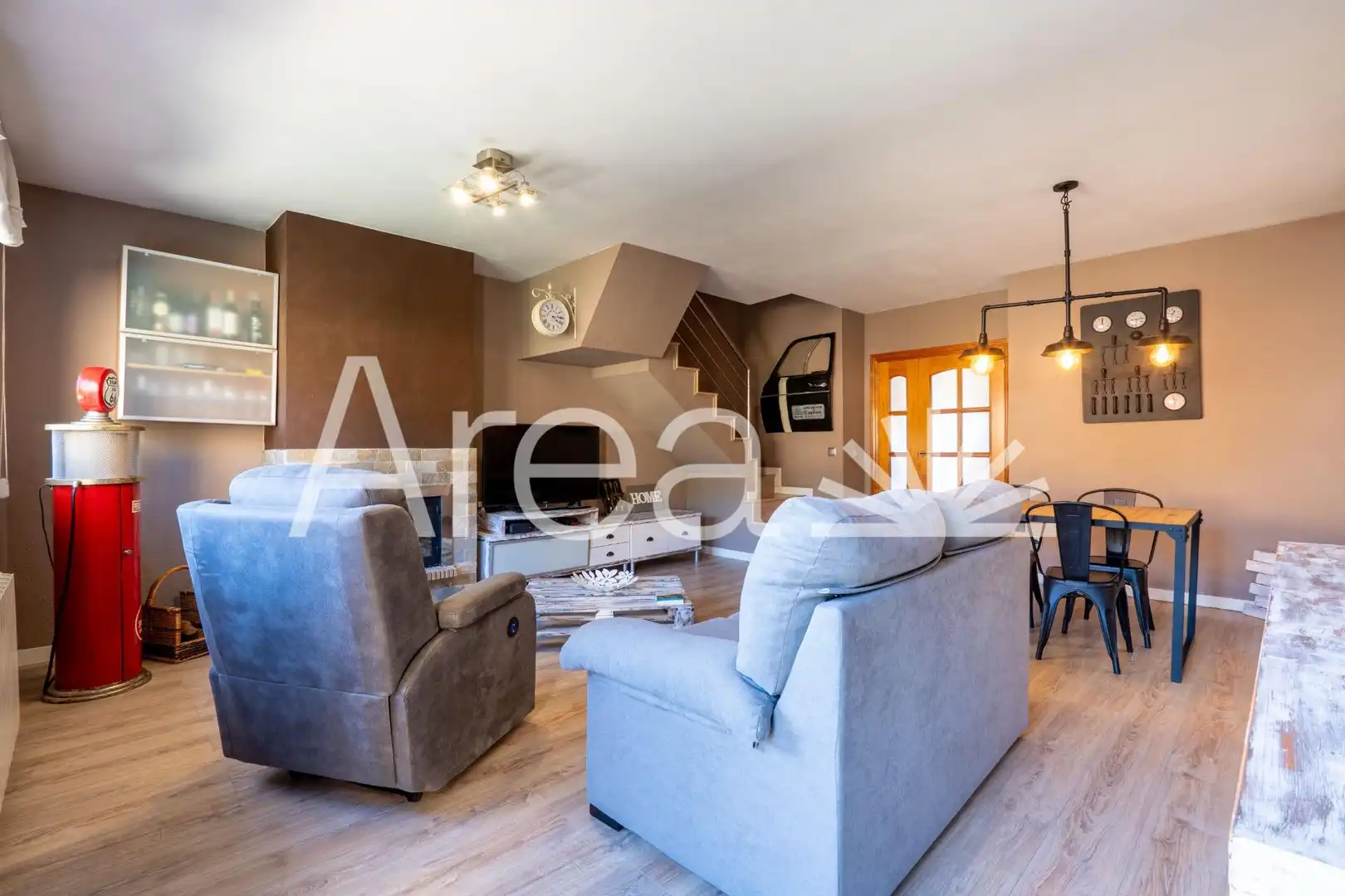 Casa amb terrassa en venda a Carrer MONGES DE LES, imagen 8