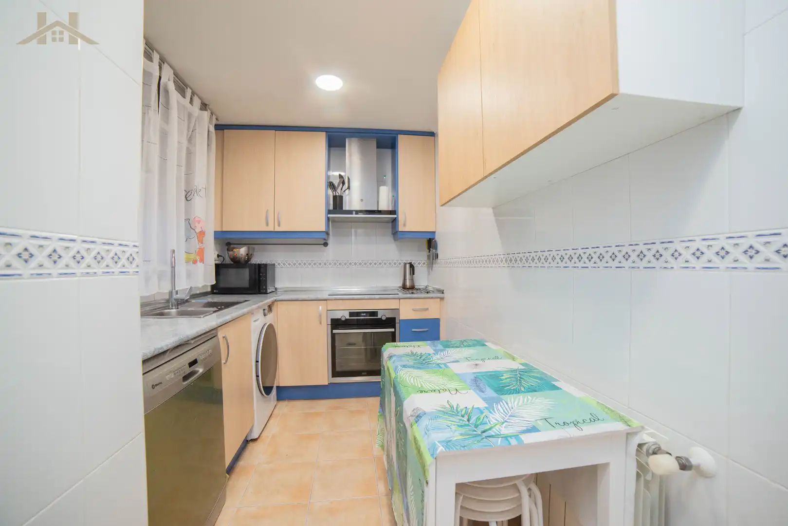Küche von Wohnung zum Verkauf in Seseña mit Klimaanlage, Heizung und Privatgarten