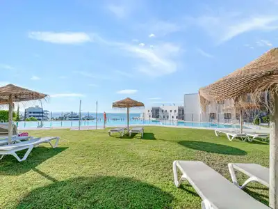 Apartamento con piscina en venta en Centro ciudad, imagen 40