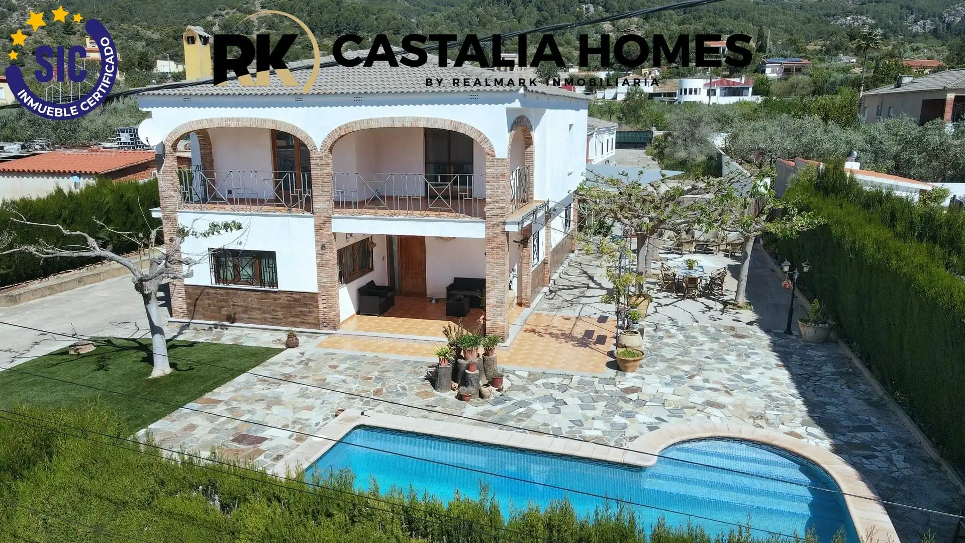 Vista exterior de Casa o xalet en venda en Borriol amb Calefacció, Jardí privat i Piscina