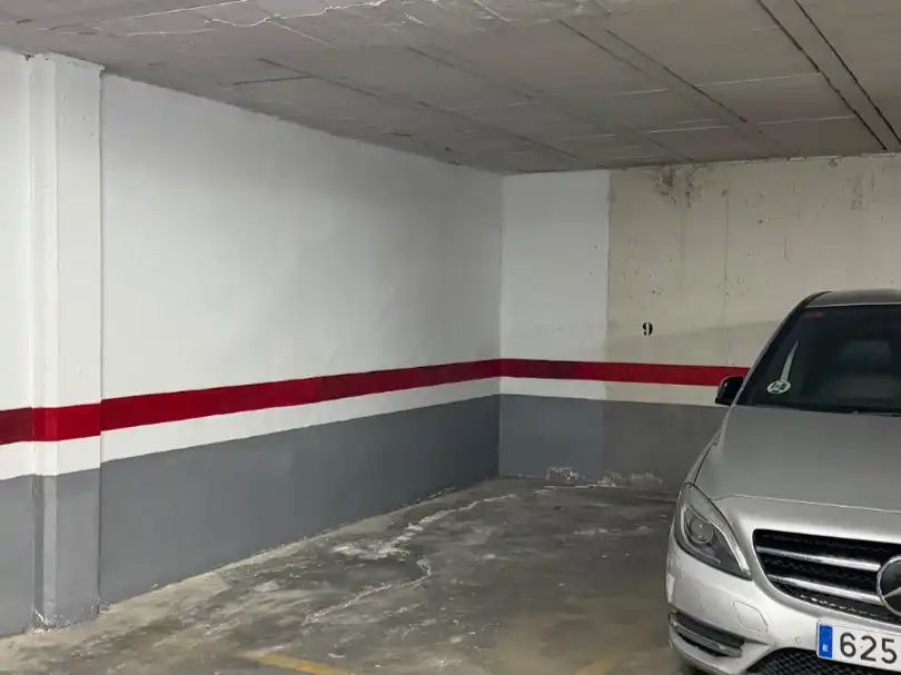 Aparcament de Garatge en venda en Sevilla