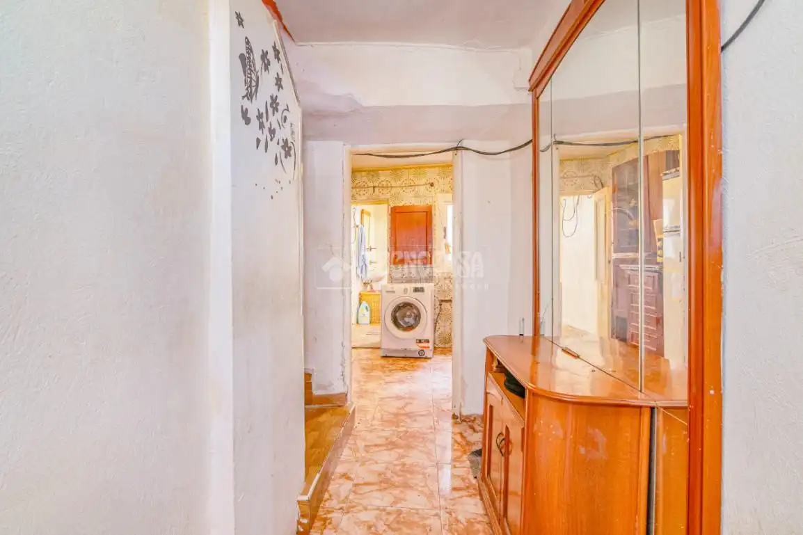 Casa adosada en venta en La Zubia con Terraza