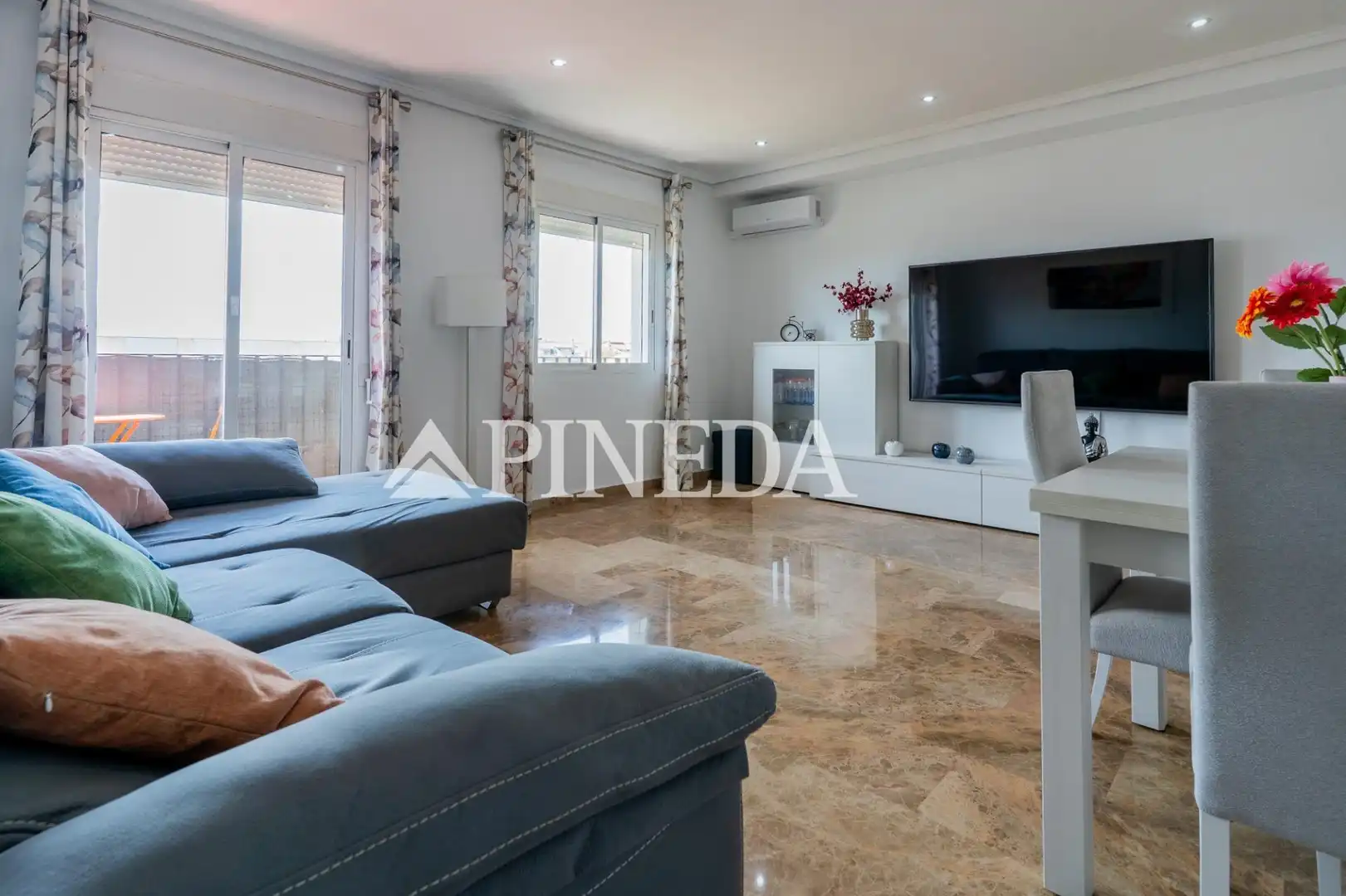 Living room of Flat for sale in Puçol  with Air Conditioner and Balcony