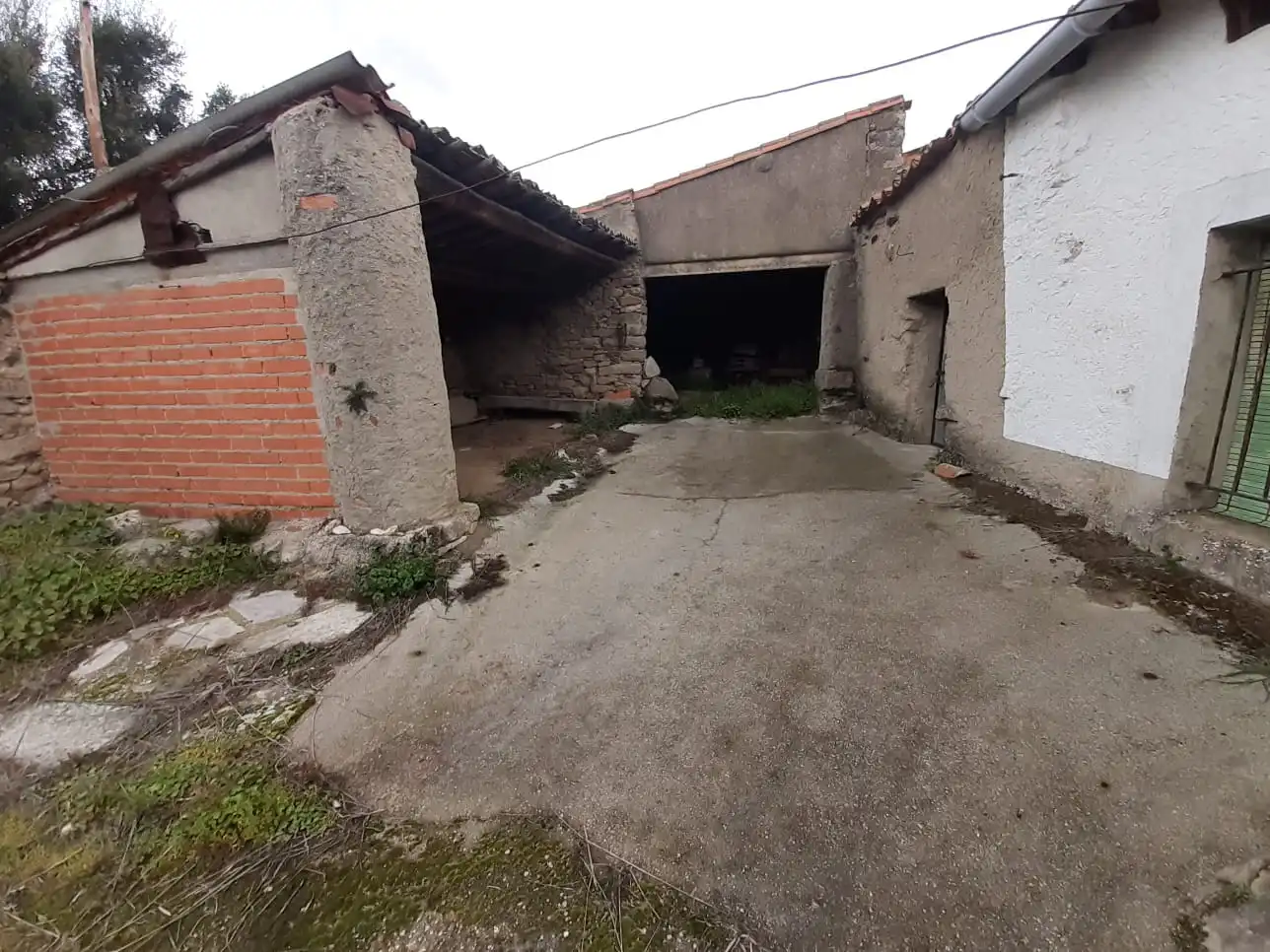 Houses for sale in Almeida de Sayago