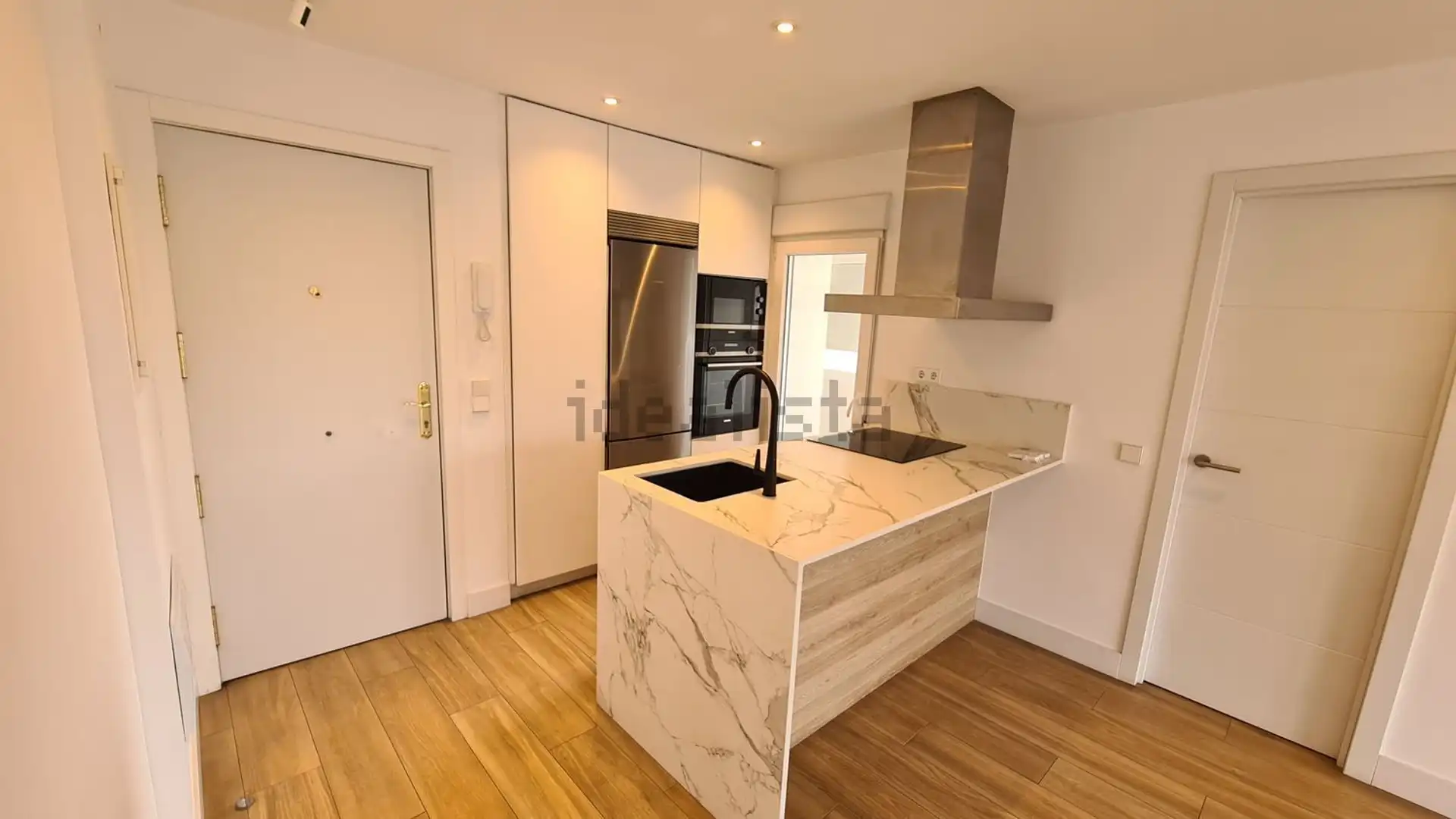 Kitchen of Flat for sale in Móstoles  with Air Conditioner, Heating and Terrace