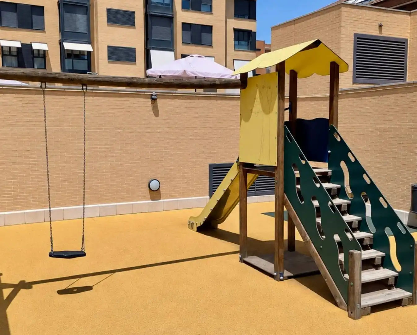 Terraza de Piso en venta en Madrid con Calefacción, Jardín privado y Parquet