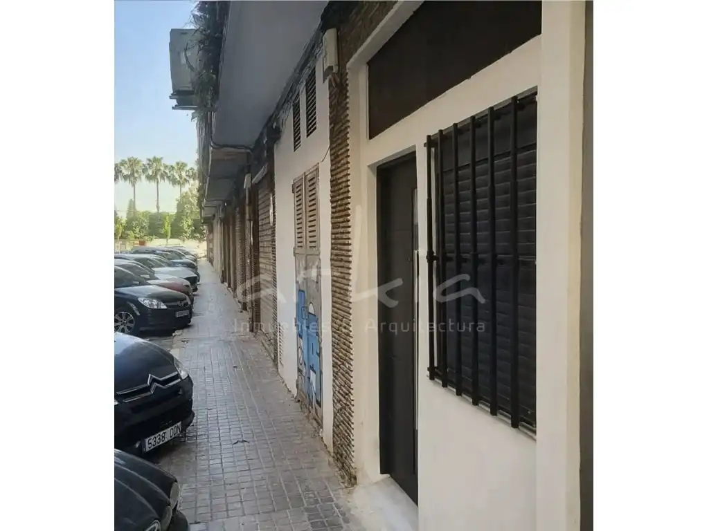 Planta baja en venta en Trinitat