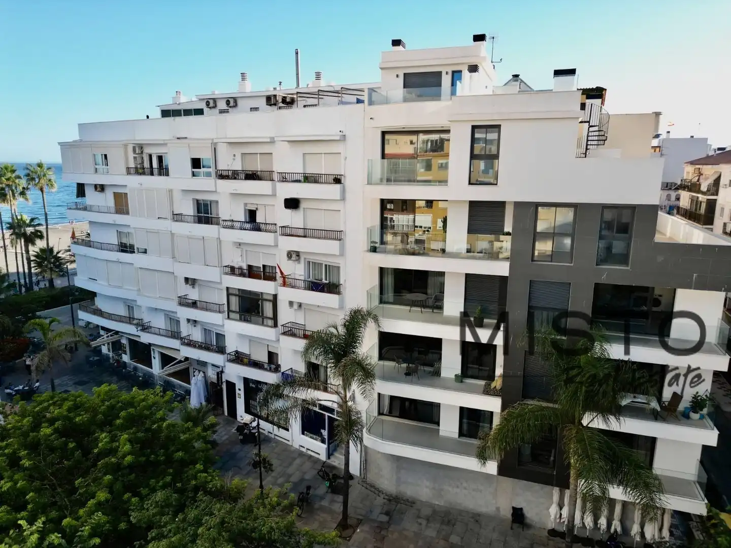Flat with lift for sale in CALLE LEGAZPI  Es: Pl: Pt:B ESTEPONA (MÁLAGA)