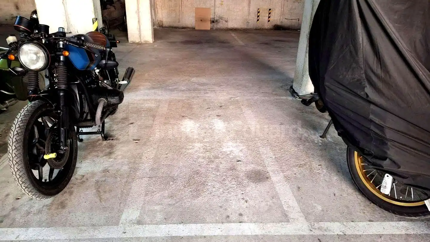 Parkplatz von Garage zum Verkauf in Argentona