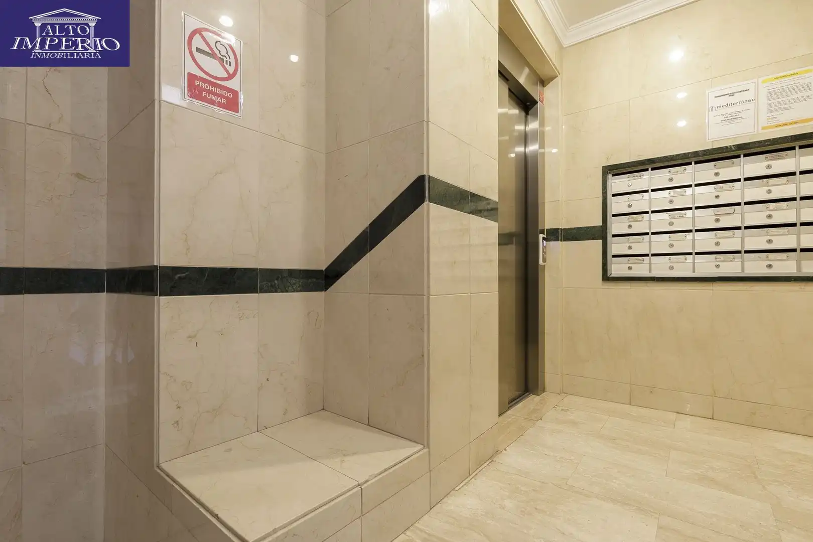Apartamento en venta en Granada