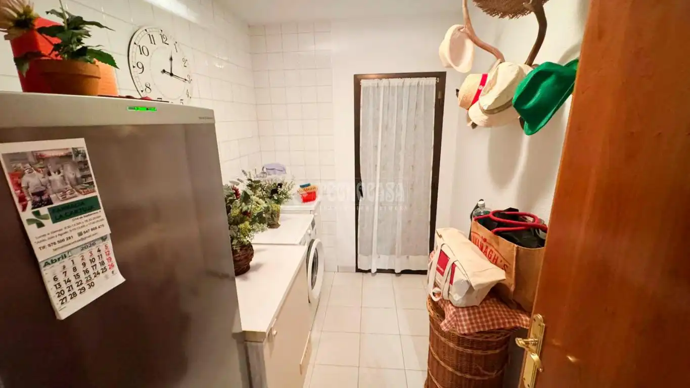 Cocina de Casa adosada en venta en Zaragoza con Aire acondicionado, Terraza y Piscina comunitaria