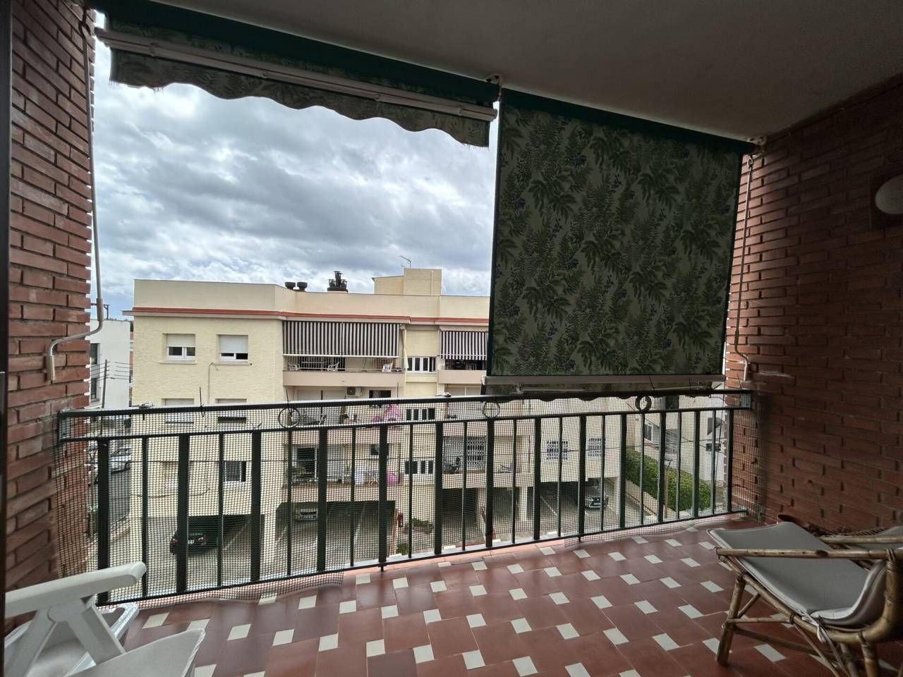 Vista exterior de Pis en venda en Cubelles amb Calefacció i Terrassa