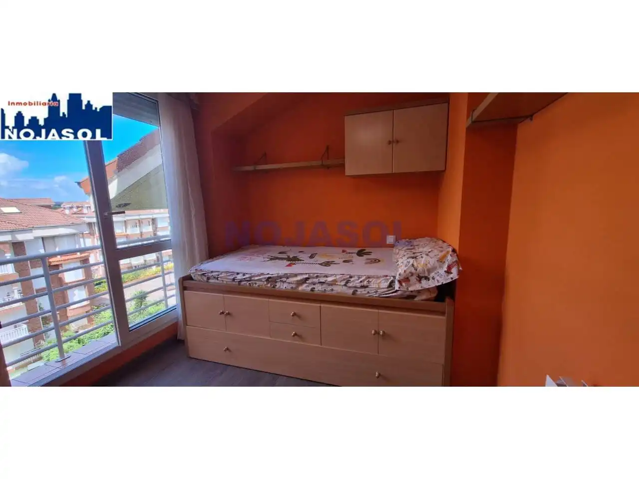 Habitación de Apartamento de alquiler en Noja con Calefacción, Terraza y Amueblado