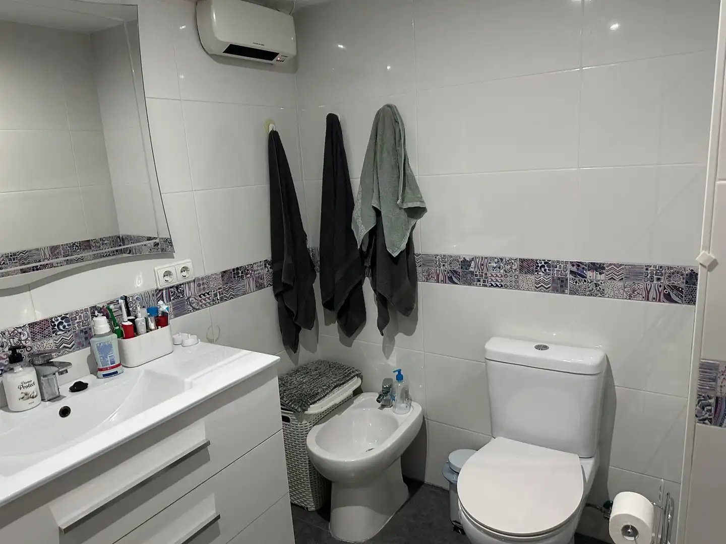 Baño de Piso en venta en Sevilla con Aire acondicionado y Amueblado