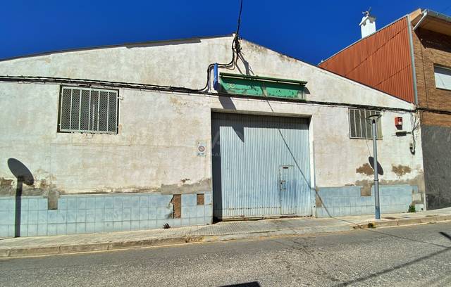 Nave industrial en Venta en Calle Vint-i-Set 16, 16 en Bonavista