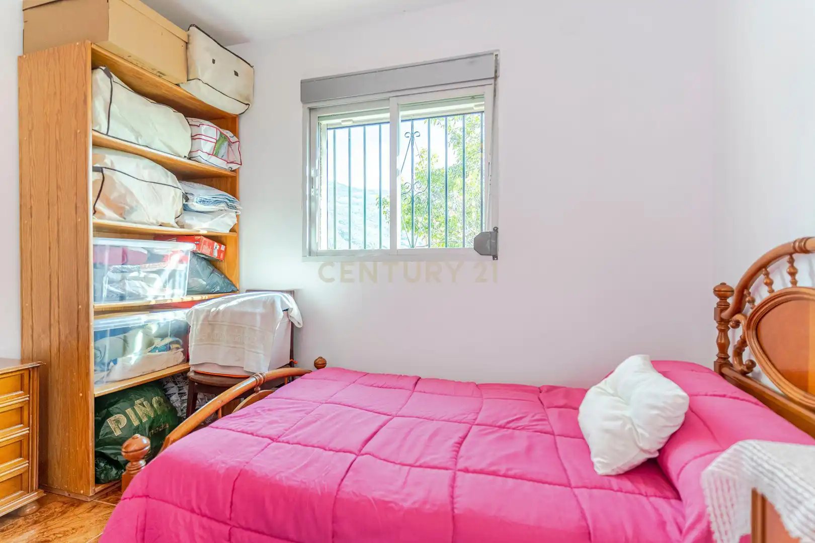 Habitación de Casa o chalet en venta en Güéjar Sierra con Jardín privado, Trastero y Piscina
