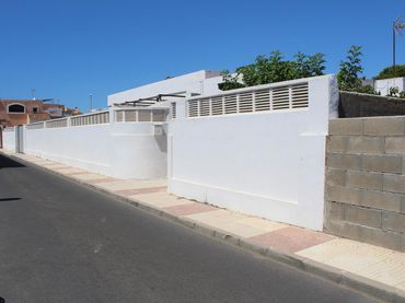 Xalet amb balcó en venda a Calle Mar Negro 1