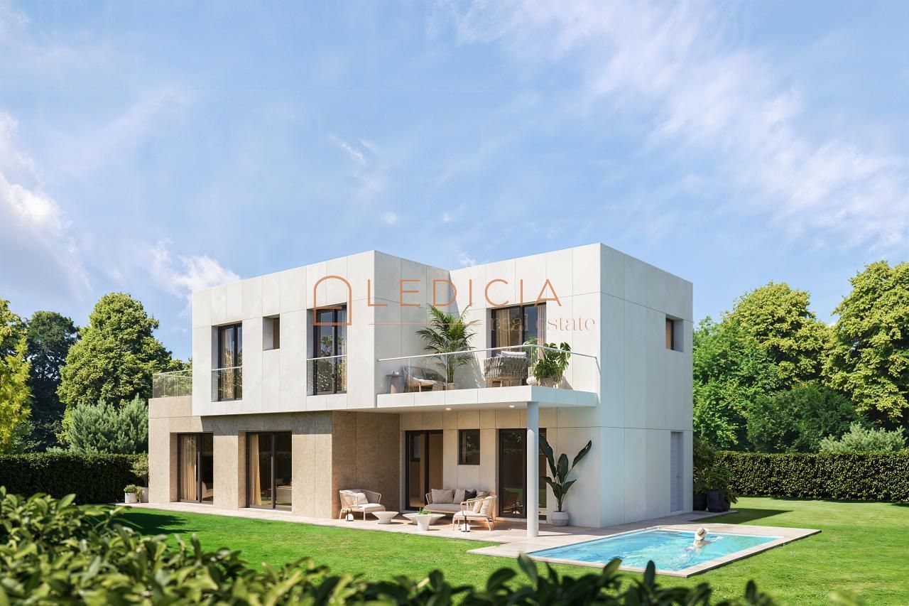 Exterior view of House or chalet for sale in Vigo   with Heating, Private garden and Terrace