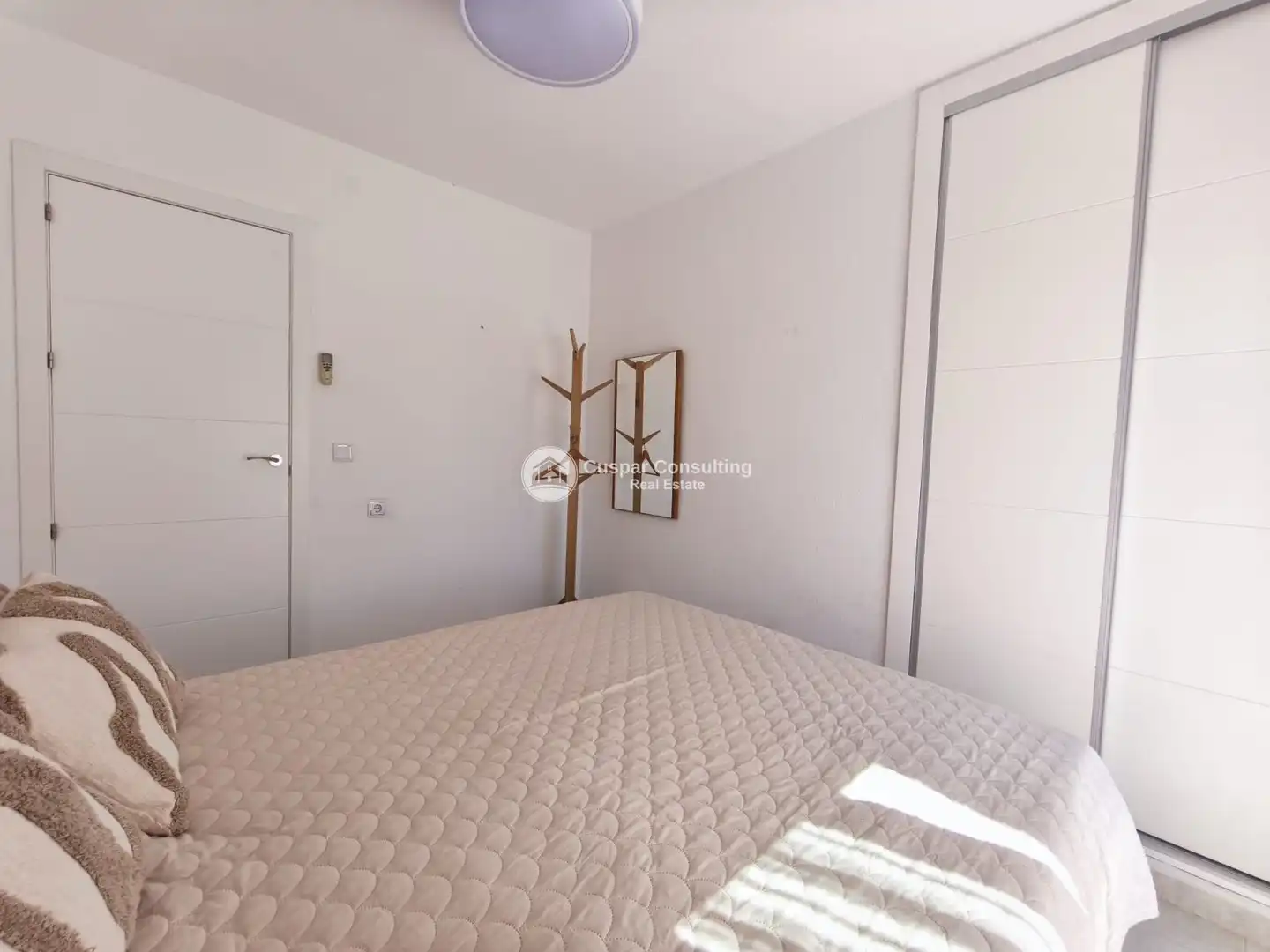 Habitación de Casa adosada en venta en San Pedro del Pinatar con Aire acondicionado, Calefacción y Terraza