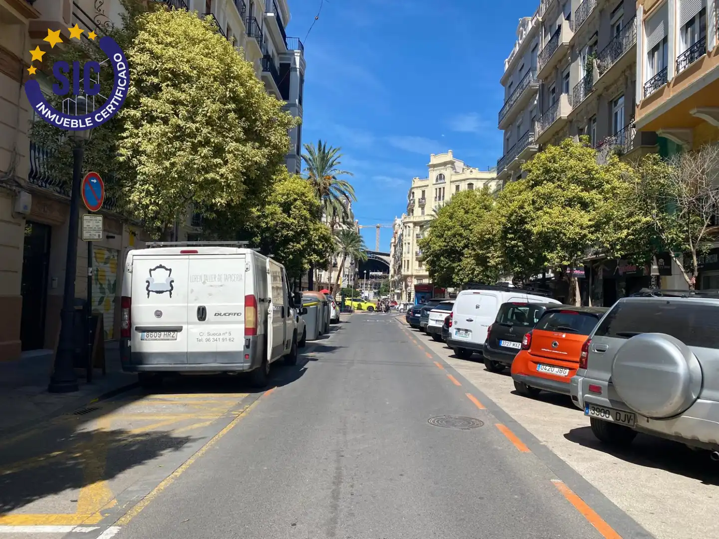 Exterior view of Garage for sale in L'Eixample