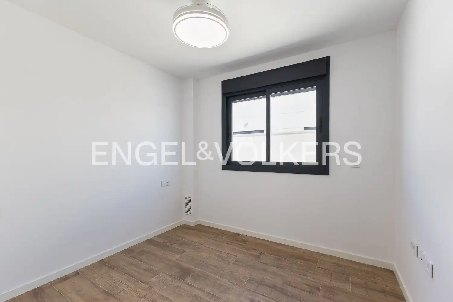 Bedroom of Houses for rent in Serra  with Air Conditioner, Heating and Terrace