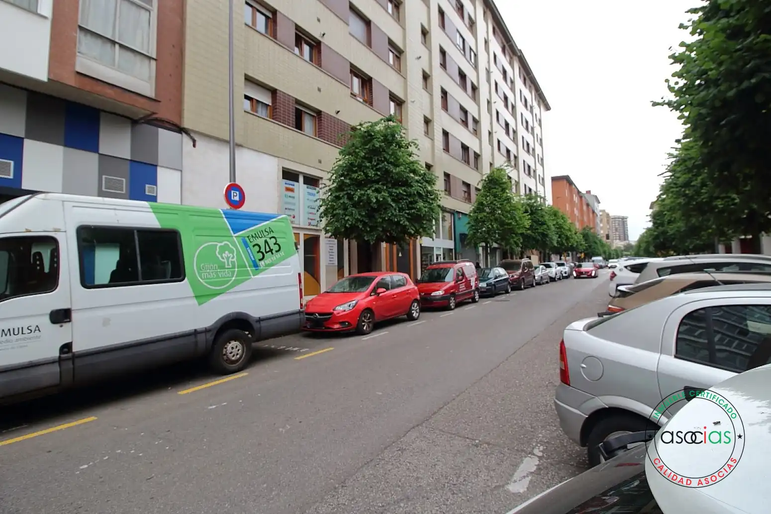 Parking de Piso en venta en Gijón  con Calefacción y Parquet