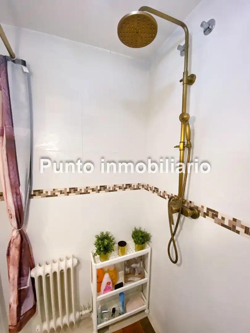 Bany de Casa adosada en venda en Valladolid amb Calefacció, Jardí privat i Parquet