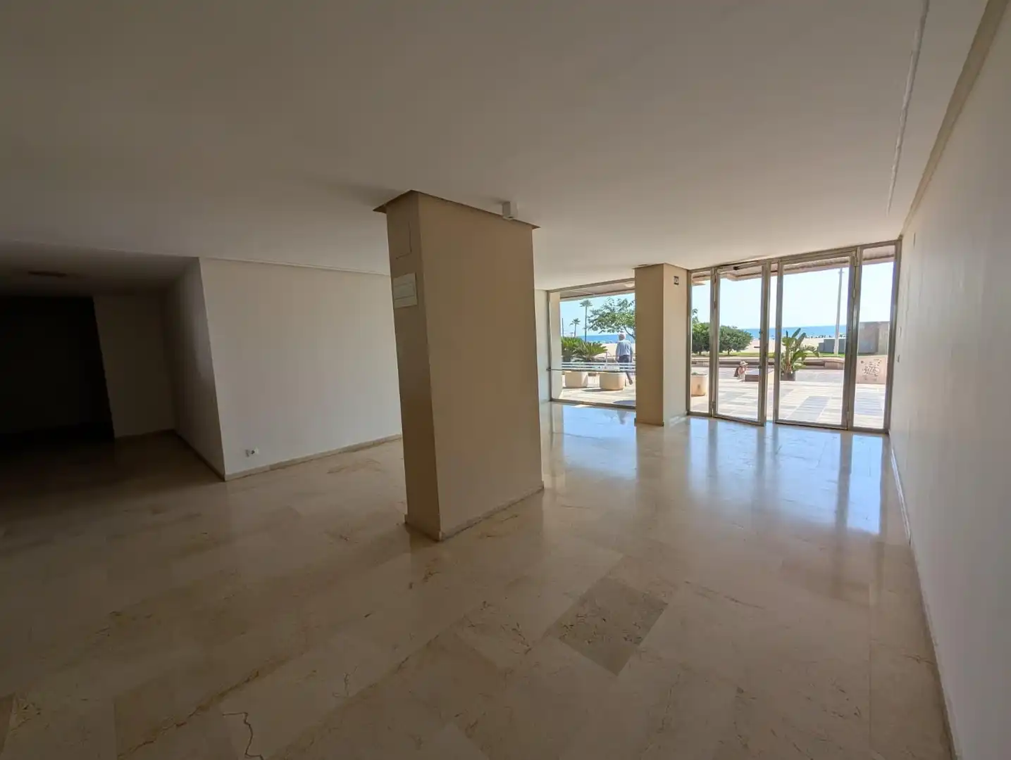 Apartament en venda en Gandia amb Terrassa, Balcó i Piscina comunitària