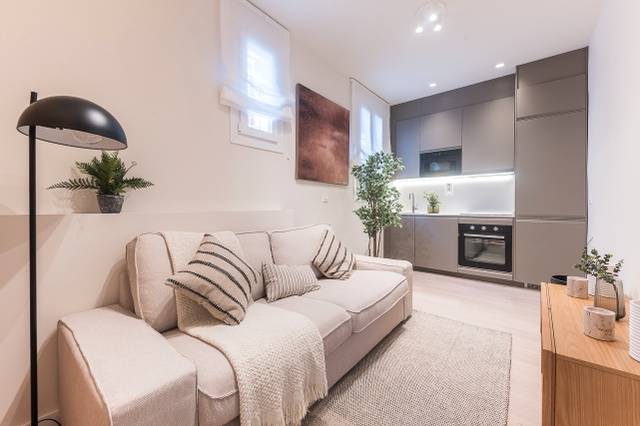 Piso en Alquiler en Calle Narciso Serra en Pacífico