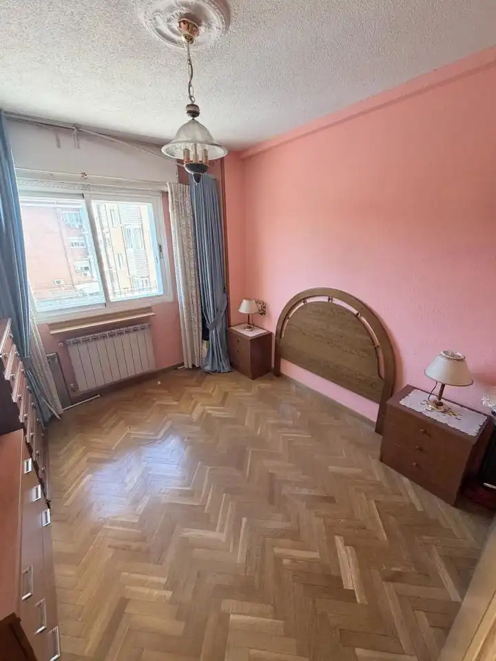 Schlafzimmer von Wohnung zum Verkauf in Madrid mit Heizung, Parkett und Gemeinschaftspool
