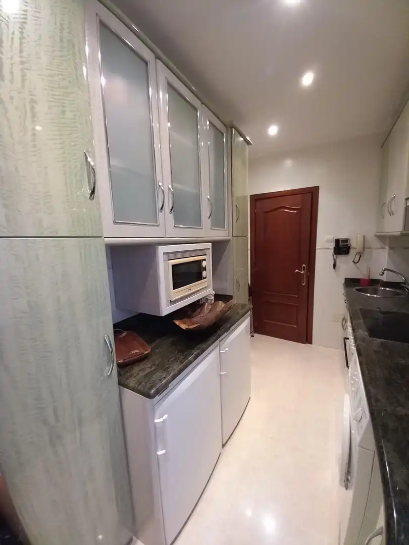 Cocina de Piso en venta en Torrelavega  con Calefacción, Terraza y Trastero