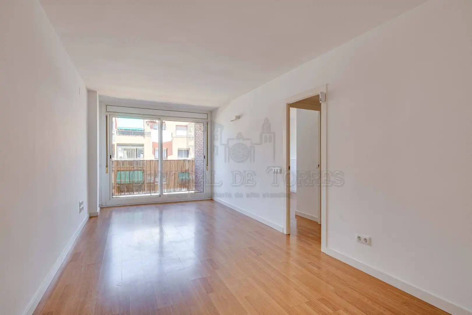 Exterior view of Flat for sale in Sant Cugat del Vallès  with Heating, Parquet flooring and Terrace