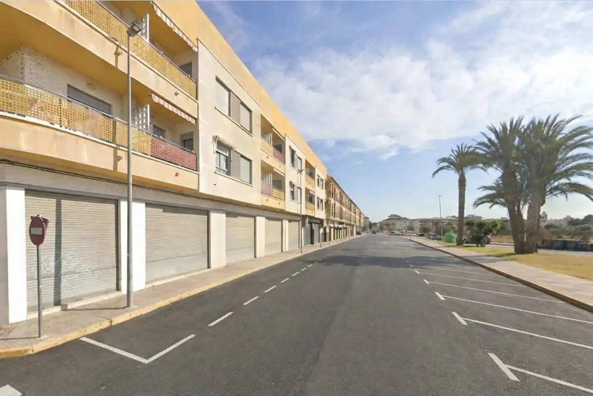 Locale commerciale in affitto a C. Extremadura, imagen 3