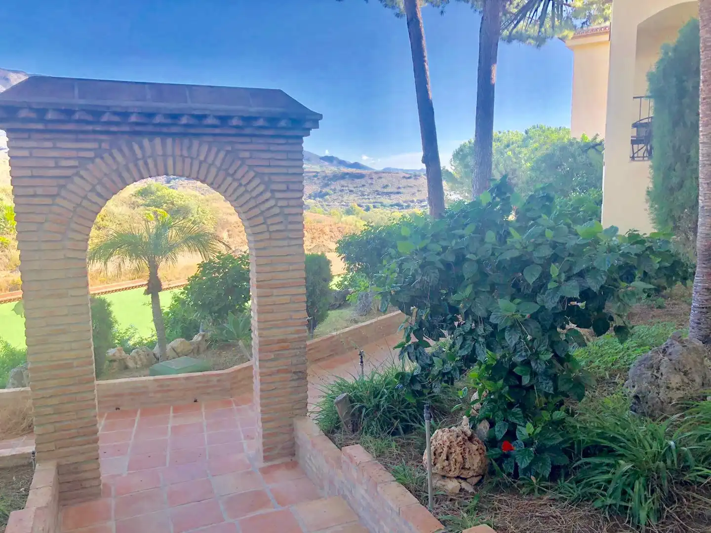 Garten von Wohnung zum Verkauf in Marbella mit Klimaanlage, Terrasse und Möbliert