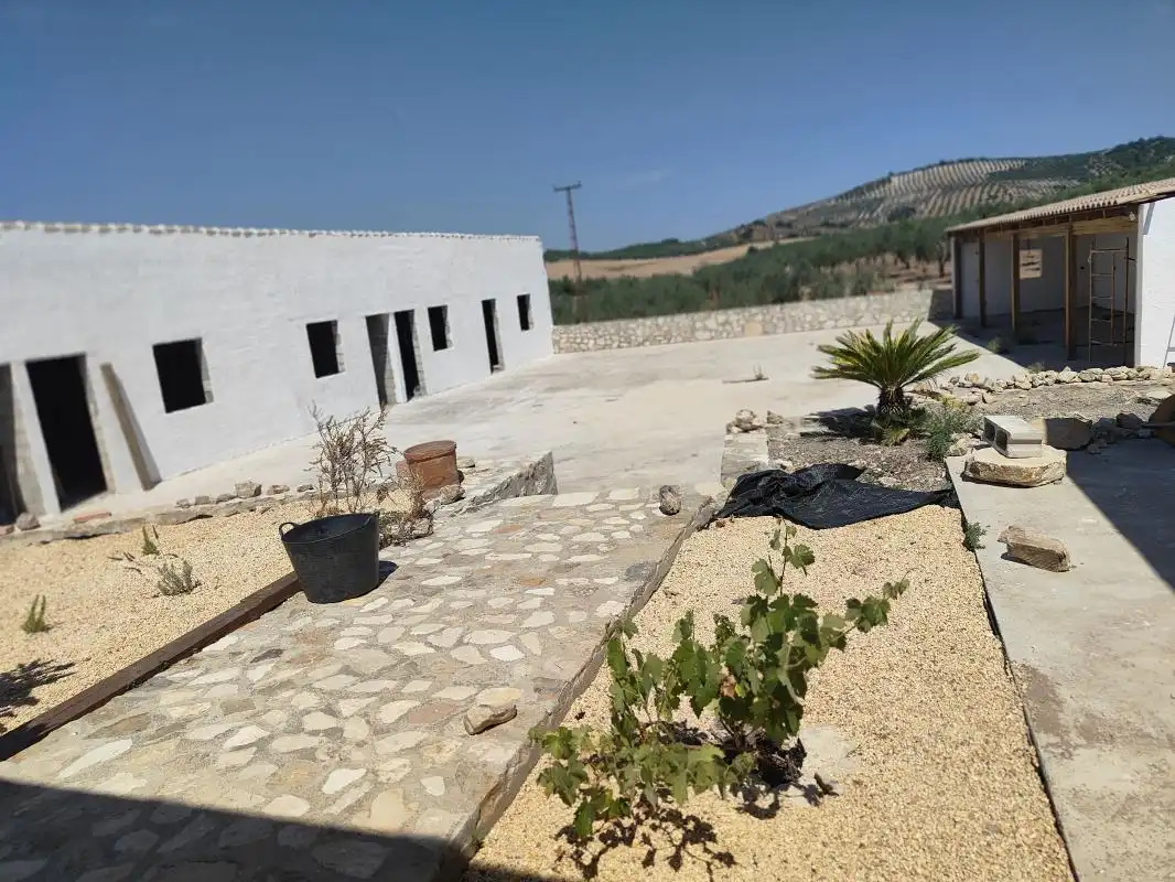 Vista exterior de Finca rústica en venda en Montellano amb Calefacció, Jardí privat i Moblat