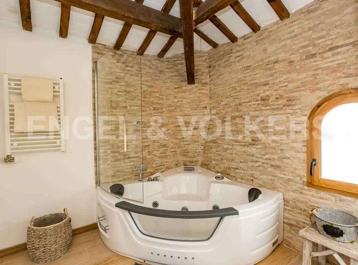 Bathroom of Country homes for sale in Llinars del Vallès  with Air Conditioner, Heating and Private garden
