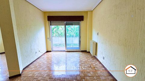 Photo 4 of Flat for rent in Avenida Mediterraneo, Pacífico, Madrid Capital