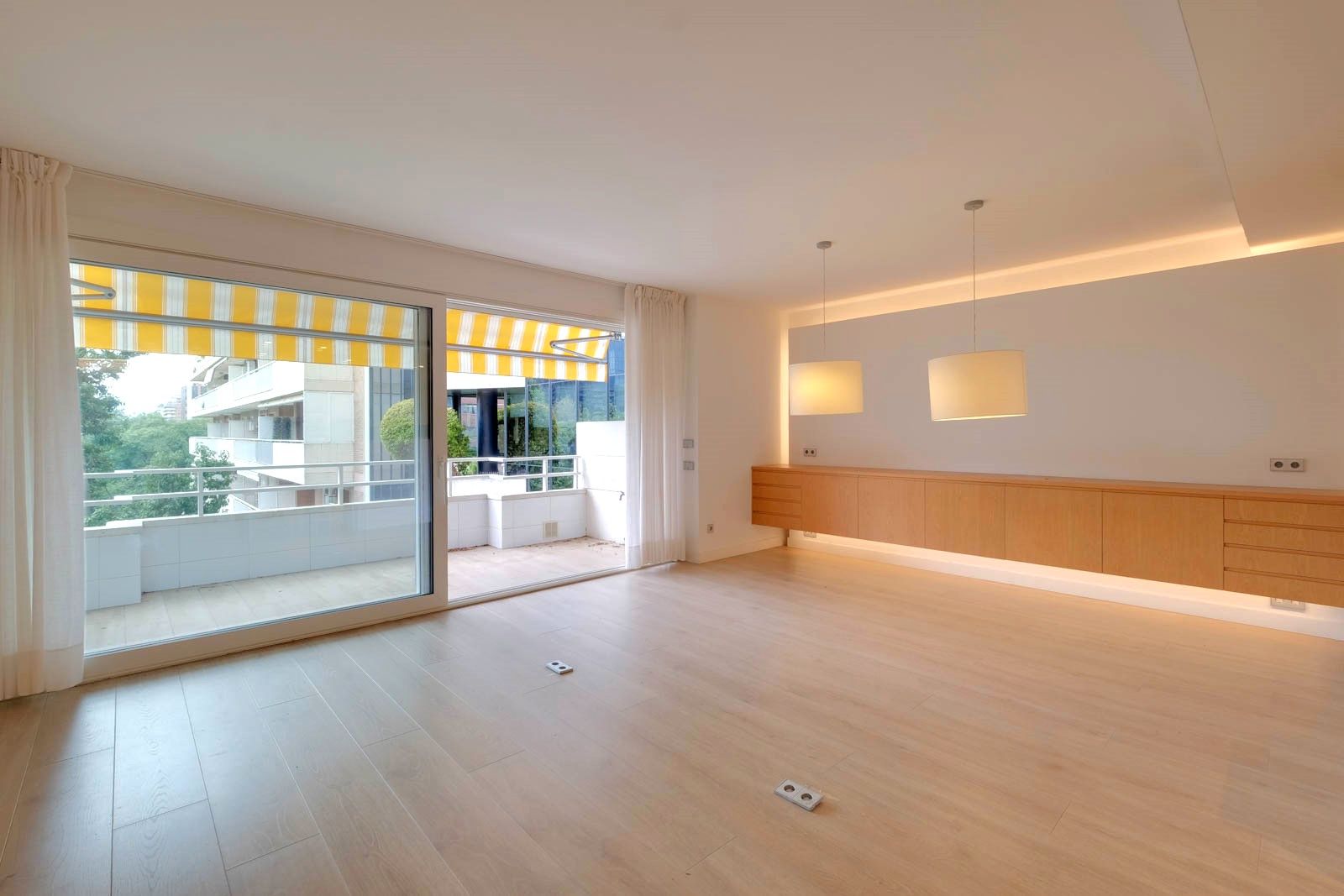 Sala de estar de Piso en venta en  Barcelona Capital con Aire acondicionado y Terraza