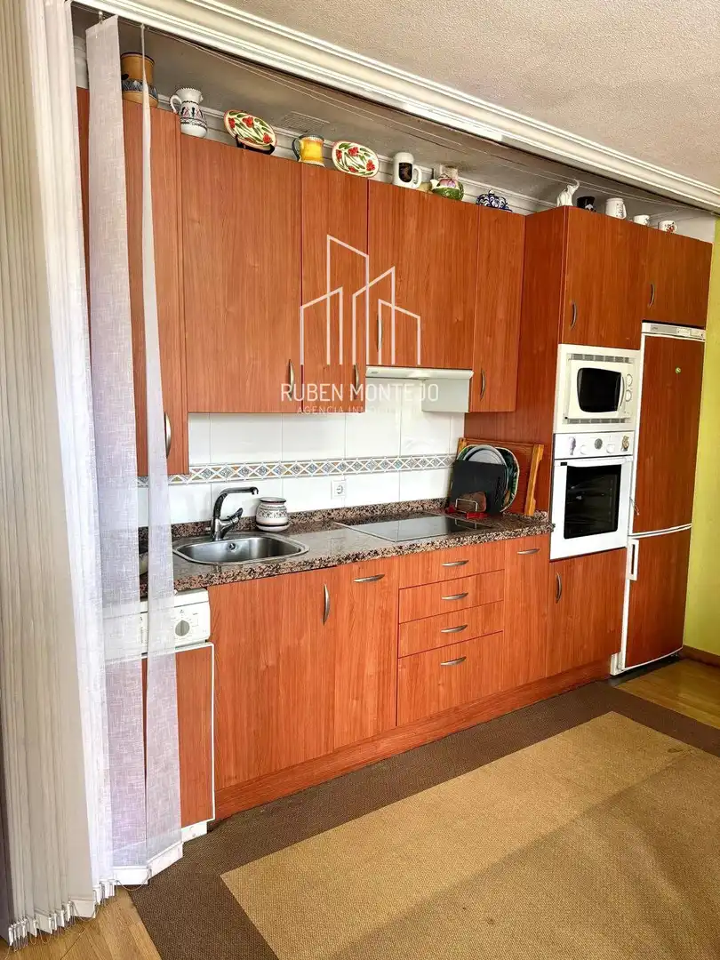 Cocina de Apartamento en venta en Salamanca con Calefacción y Terraza