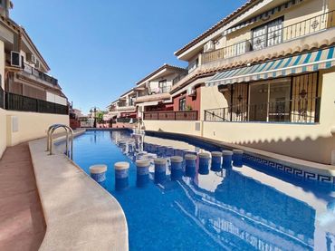 Maison avec piscine à vendre à Nueva Torrevieja - Aguas Nuevas