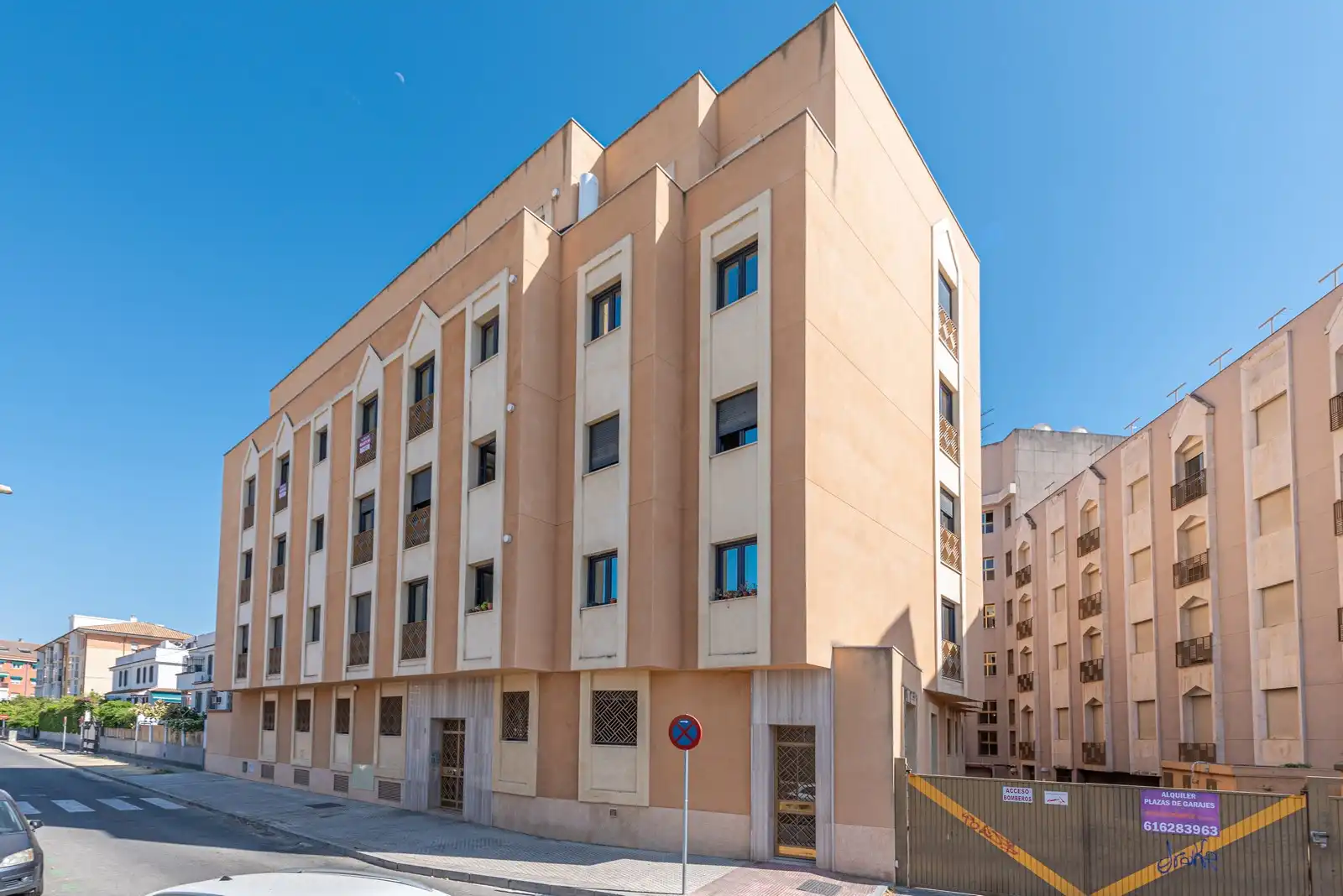 Vista exterior de Pis en venda en Sevilla amb Aire condicionat, Terrassa i Traster