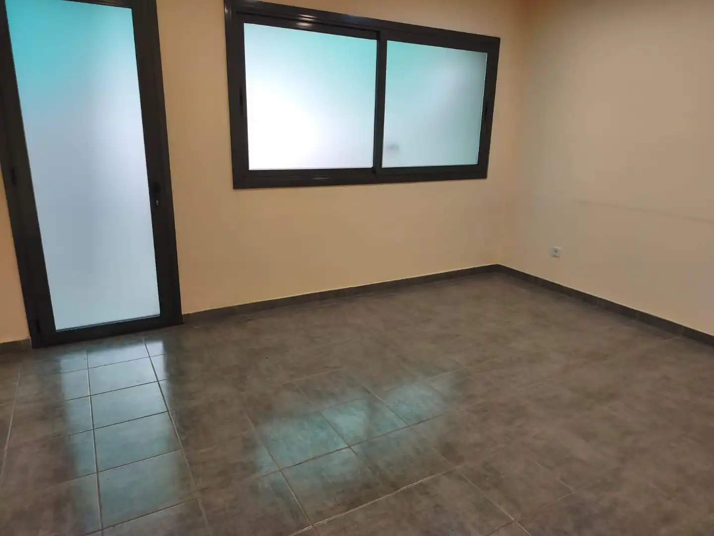 Local comercial de lloguer a Olesa de Montserrat, imagen 5