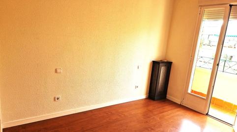 Photo 3 of Flat for rent in Calle del Doce de Octubre, Niño Jesús,  Madrid Capital