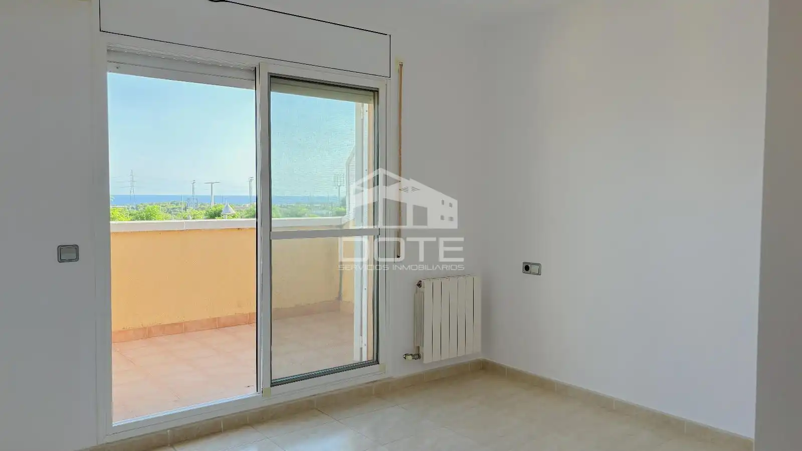 Adossat amb terrassa en venda a Roda de Barà, imagen 45