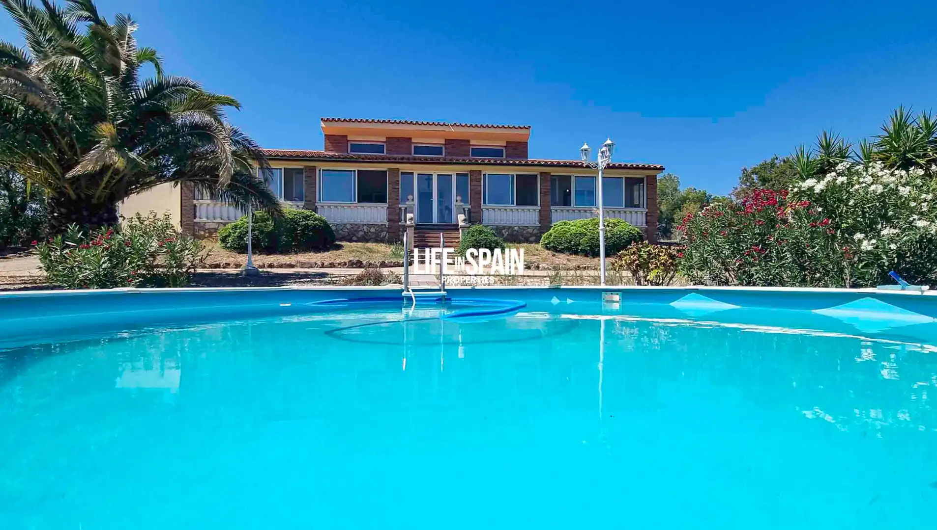 Vista exterior de Casa o chalet en venta en Ginestar con Calefacción, Jardín privado y Terraza