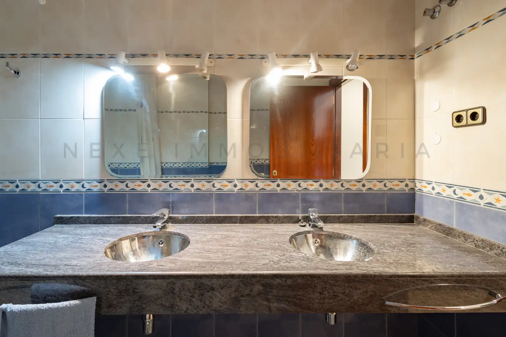 Baño de Casa adosada en venta en Sabadell con Aire acondicionado, Calefacción y Parquet