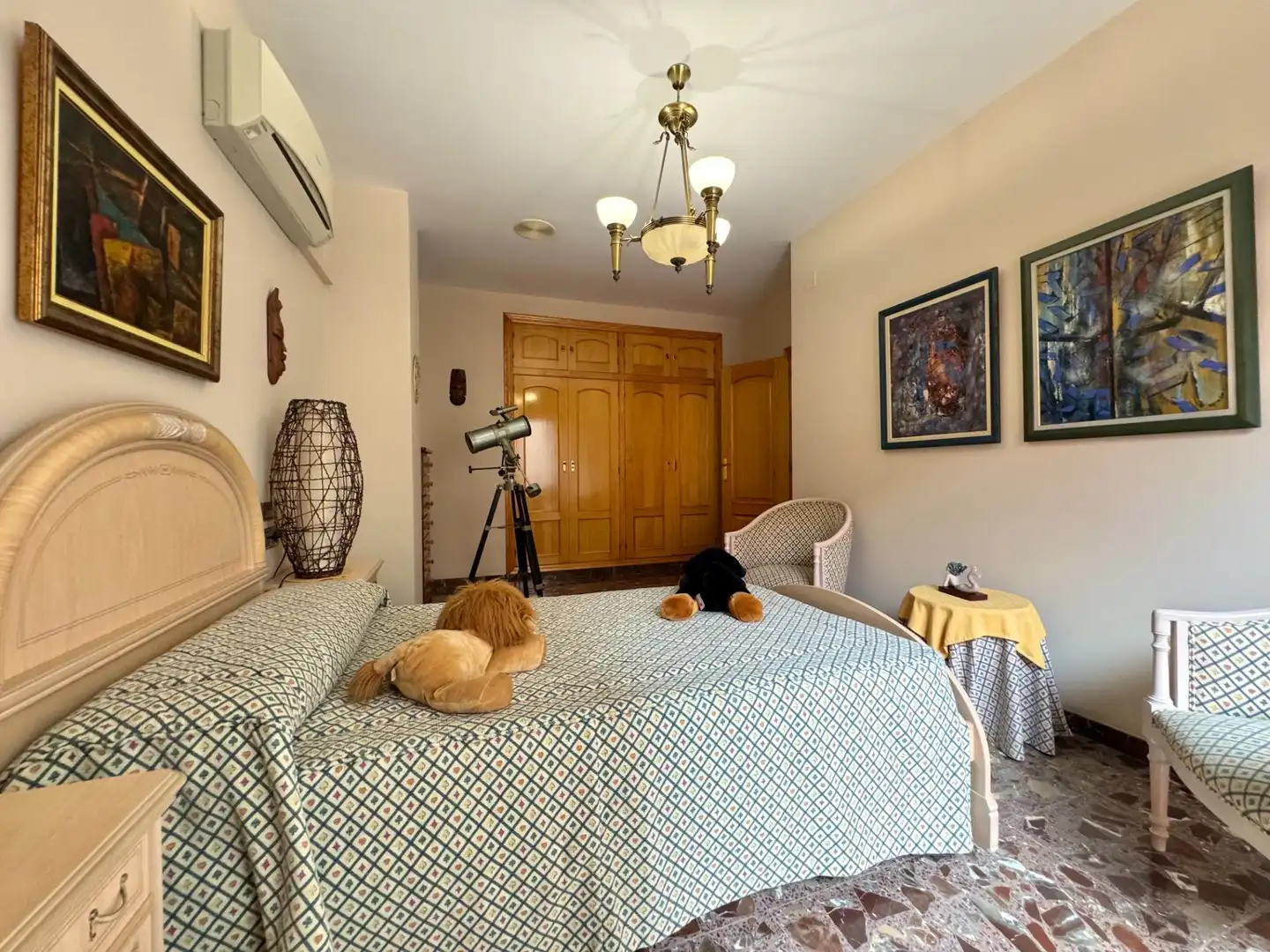 Schlafzimmer von Haus oder Chalet zum Verkauf in Silla mit Klimaanlage, Heizung und Terrasse